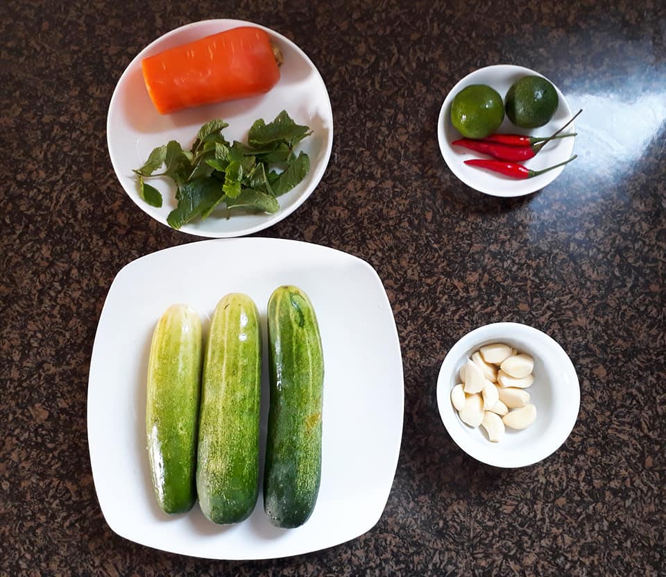 C&aacute;ch l&agrave;m m&oacute;n dưa g&oacute;p bằng dưa chuột đơn giản, gi&ograve;n ngon