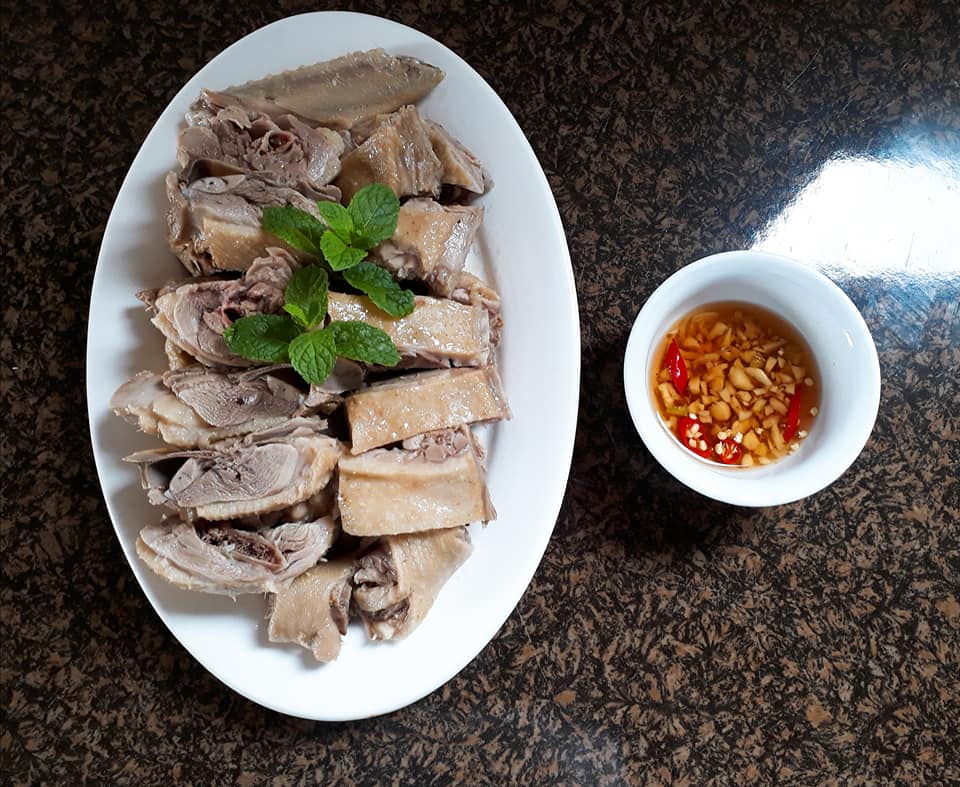 C&aacute;ch luộc vịt thơm ngon, mềm ngọt kh&ocirc;ng bị h&ocirc;i 