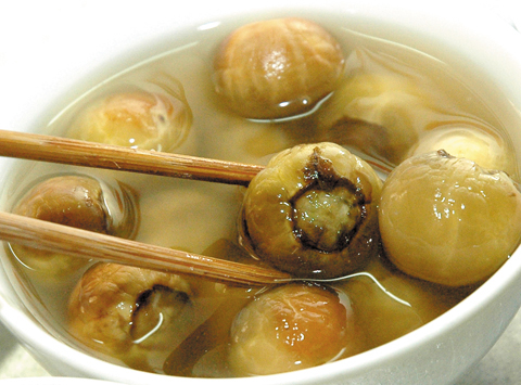 B&agrave; bầu n&ecirc;n đặc biệt cẩn trọng khi ăn c&agrave; muối 