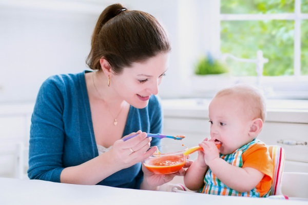 Việc th&ecirc;m muối v&agrave;o đồ ăn dặm kh&ocirc;ng tốt cho dinh dưỡng của b&eacute;