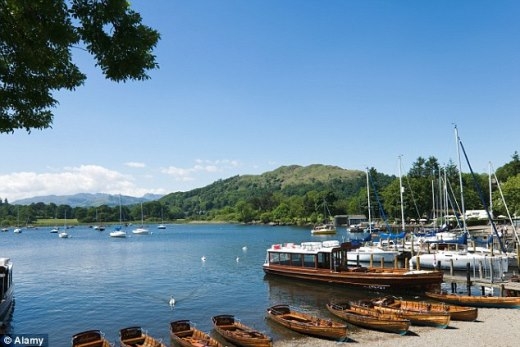 Quái vật hồ Loch Ness huyền thoại đã xuất hiện trở lại