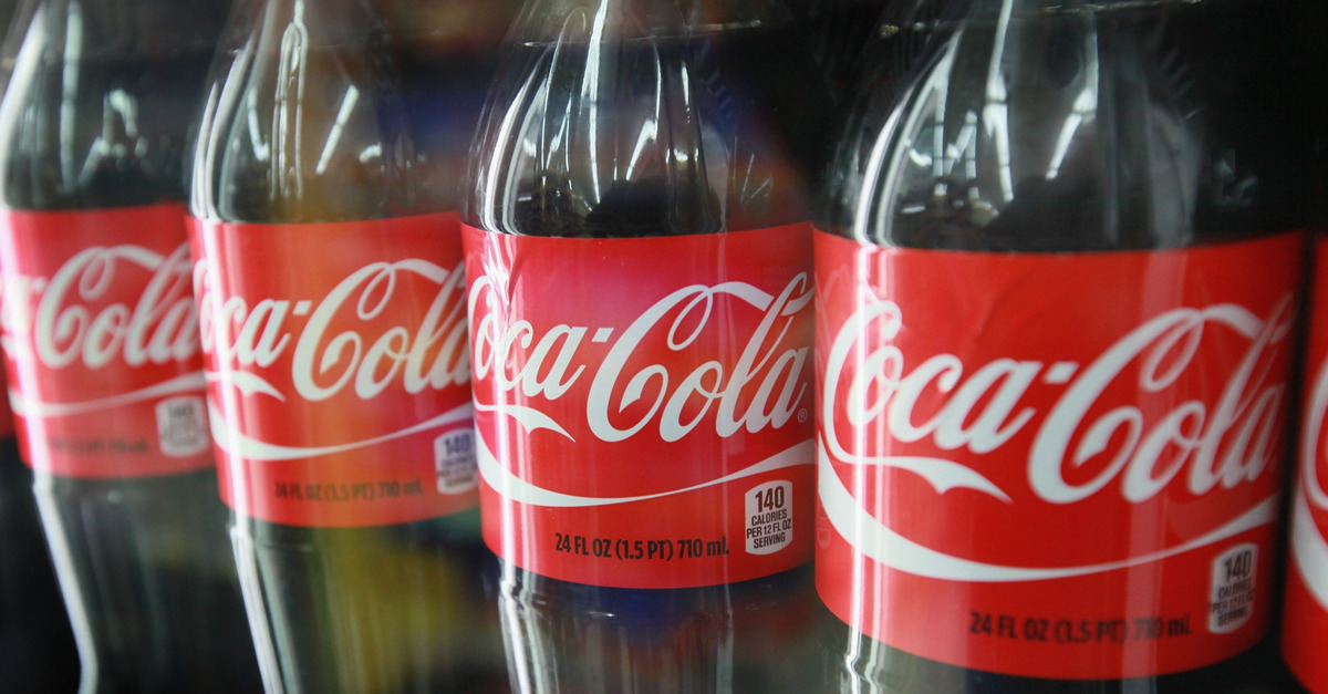 6 t&aacute;c hại kh&ocirc;ng ngờ khi uống coca cola
