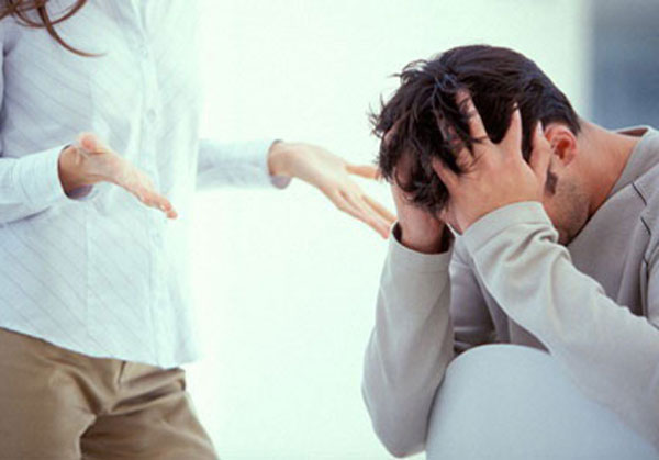 Ăn uống đ&oacute;ng vai tr&ograve; quan trọng trong việc chữa chứng tinh tr&ugrave;ng lo&atilde;ng ở nam giới