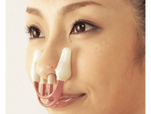 Phẫu thuật thẩm mỹ l&agrave; biện ph&aacute;p duy nhất thay đổi cơ tr&ecirc;n mũi