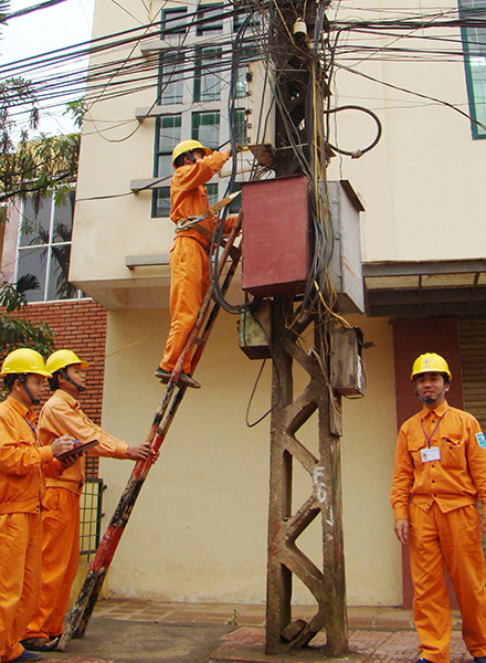 Tăng năng suất 13Win18 cá cược thể thao ngành điện nhờ thay thế công tơ điện Tăng năng suất 13Win18 cá cược thể thao ngành điện nhờ thay thế công tơ điện