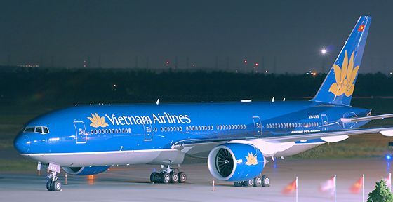Vietnam Airlines điều chỉnh đường bay tr&aacute;nh v&ugrave;ng chiến sự