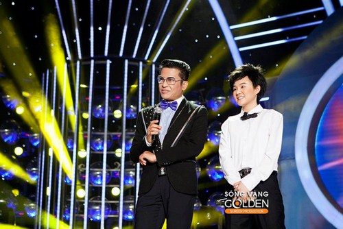 Vy Oanh đầy nam t&iacute;nh với m&agrave; h&oacute;a th&acirc;n th&agrave;nh nam ca sĩ L&yacute; Hải.