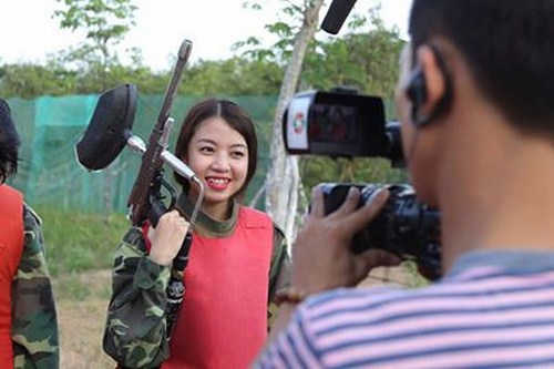 Hào hứng trong trang phục chiến đấu.