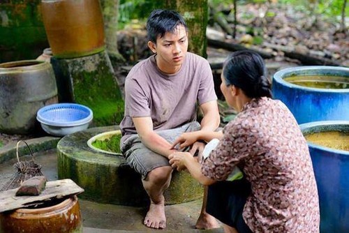 hoài lâm Diễn xuất cùng diễn viên, ca sỹ Ngân Quỳnh