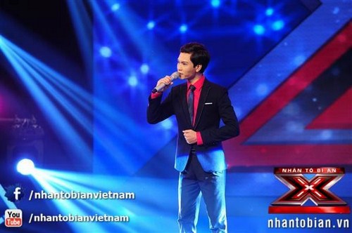 Với bản tango nhẹ nh&agrave;ng s&acirc;u lắng, tiết mục của Quang Đại đ&atilde; gi&agrave;nh trọn được t&igrave;nh cảm của kh&aacute;n giả h&acirc;m mộ.