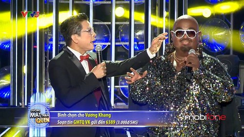 B&eacute; mập Vương Khang h&agrave;o hứng với Forget You trong m&agrave;n h&oacute;a th&acirc;n th&agrave;nh Cee Lo Green. 