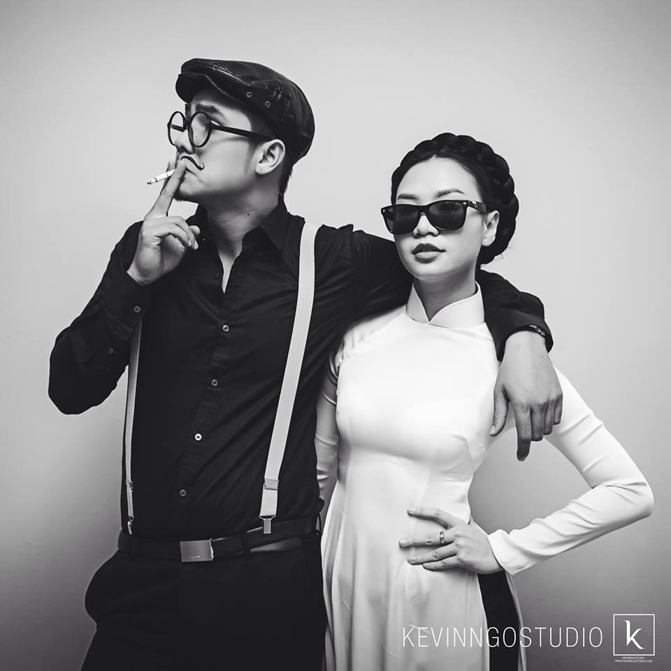 Tr&ecirc;n trang c&aacute; nh&acirc;n của bạn b&egrave; Baggio - Quỳnh Tr&acirc;m chia sẻ rất nhiều h&igrave;nh ảnh giống như ảnh cưới của cặp đ&ocirc;i