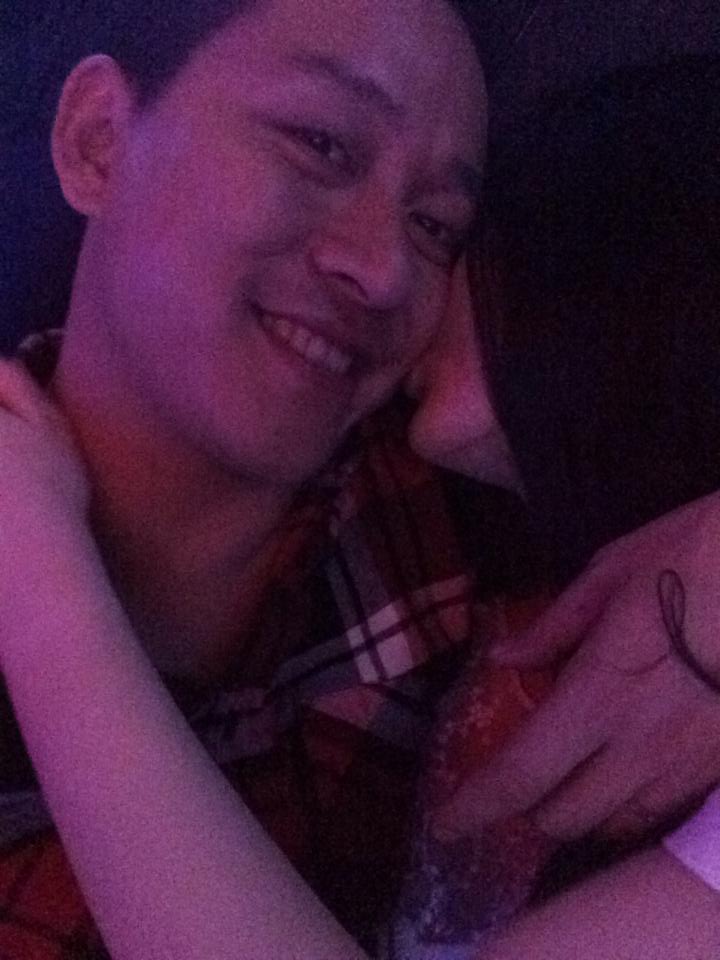 Hạnh ph&uacute;c b&ecirc;n một nửa y&ecirc;u thương