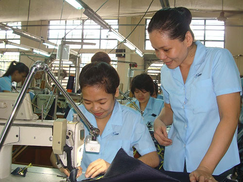 Tổ trưởng sản xuất l&agrave; những người trực tiếp tham gia v&agrave; quản l&yacute;, điều h&agrave;nh tại khu vực sản xuất