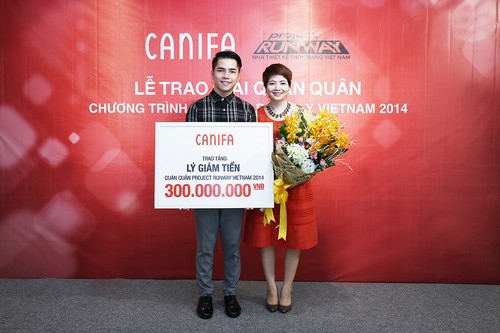 L&yacute; Gi&aacute;m Tiền đ&atilde; bay ra H&agrave; Nội v&agrave; nhận giải thưởng trị gi&aacute; 300 triệu đồng từ Canifa