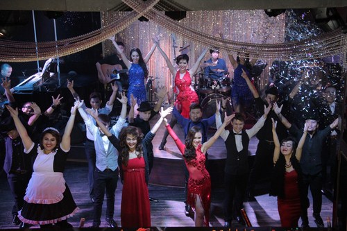 Th&iacute; sinh Nh&acirc;n Tố B&iacute; Ẩn đ&atilde; c&ugrave;ng tham gia v&agrave;o một vở nhạc kịch ngắn với t&ecirc;n gọi Dance With Me