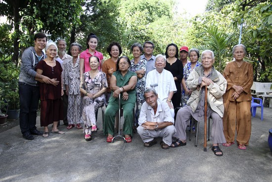 L&ecirc; My La trở n&ecirc;n th&acirc;n thiện, duy&ecirc;n d&aacute;ng hơn bao giờ hết trước những h&igrave;nh ảnh giản dị đời thường
