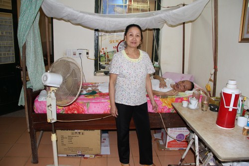 Nỗi đau tr&ecirc;n da thịt, nhức nhối l&agrave; thế, c&oacute; những người trong c&aacute;c ch&uacute; c&ograve;n chịu th&ecirc;m cả nỗi đau về tinh thần khi kh&ocirc;ng thể sinh con