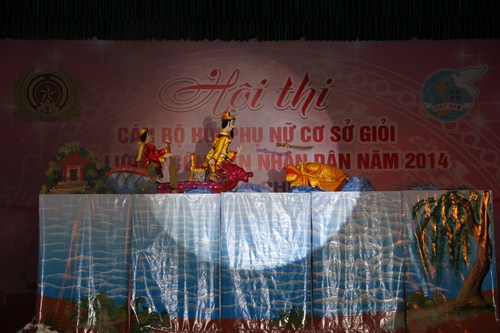 T&iacute;ch Vua L&ecirc; Th&aacute;i Tổ trả gươm b&aacute;u cho thần Kim Quy được đưa l&ecirc;n s&acirc;n khấu kh&ocirc;ng chuy&ecirc;n với những con rối đầy nghệ thuật