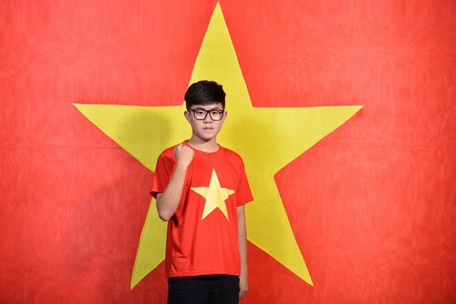 Ch&iacute; Th&agrave;nh l&agrave; một c&aacute;i t&ecirc;n g&acirc;y được nhiều sự ch&uacute; &yacute; trong cuộc thi Nh&acirc;n Tố B&iacute; Ẩn
