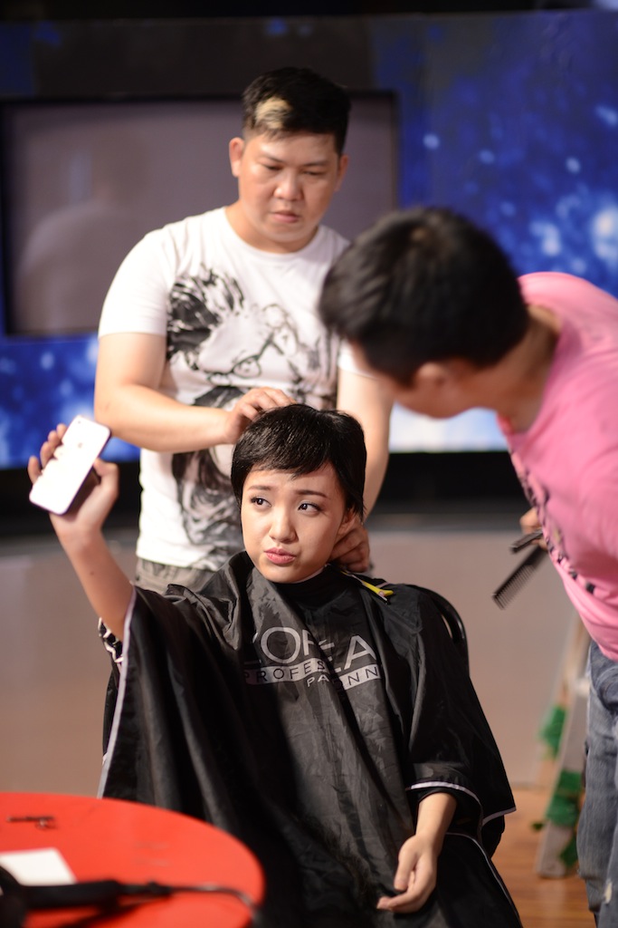 Nhật Thủy v&agrave;o vai vị gi&aacute;m khảo kh&oacute; t&iacute;nh Anh Qu&acirc;n.