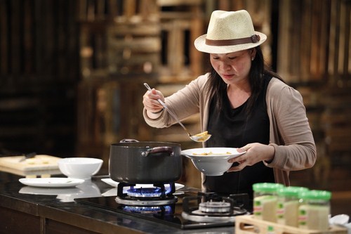 L&ecirc; Chi cho rằng để nấu ăn ngon cũng cần phải luyện tập mỗi ng&agrave;y