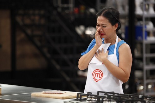 Thu Thủy bật kh&oacute;c nức nở