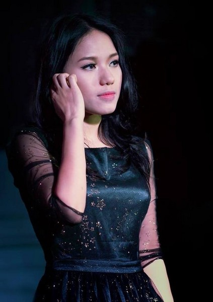 Th&ugrave;y Chi g&acirc;y bất ngờ với diện mạo ho&agrave;n to&agrave;n mới