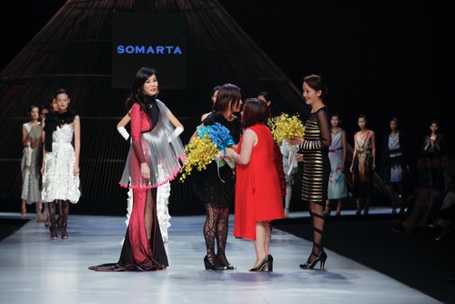 Tamae Hirokawa l&agrave; một trong những NTK đem đến BST cuối c&ugrave;ng cho ng&agrave;y thứ 3 đầy th&agrave;nh c&ocirc;ng của Tuần lễ thời trang quốc tế Việt Nam tại Gem Cente