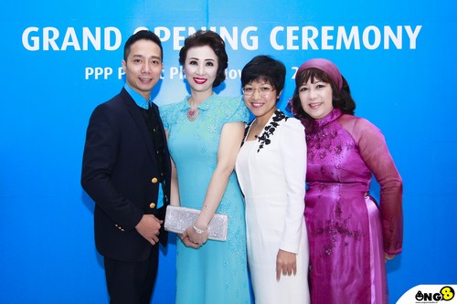 Rất kh&oacute; để bắt gặp MC Thảo V&acirc;n ngo&agrave;i trường quay