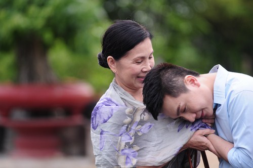 Sự xuất hiện của NSƯT Kim Xu&acirc;n trong Album Vol 4 Vu Lan vắng mẹ