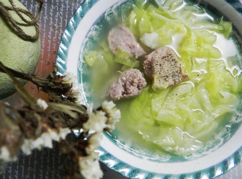 Bắp cải c&oacute; chứa chất dinh dưỡng tốt cho cơ thể v&agrave; c&oacute; t&aacute;c dụng hiệu quả trong việc giảm c&acirc;n. Ảnh minh họa