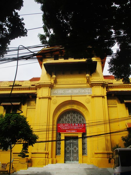 Trường Đại học Tổng hợp H&agrave; Nội