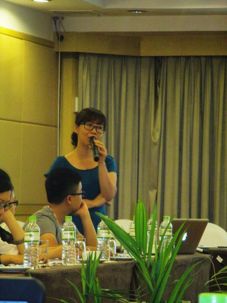 TS. Phạm Quỳnh Phương n&ecirc;u l&ecirc;n c&aacute;c vấn đề về kỳ thị, định kiến v&agrave; c&aacute;c kh&oacute; khăn trong cuộc sống v&agrave; ph&aacute;p l&yacute; của người chuyển giới