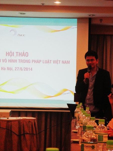Th.s L&ecirc; Quang B&igrave;nh - Viện trưởng iSEE khai mạc hội thảo