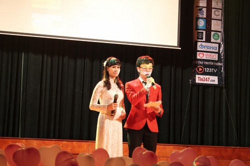 Cuộc thi T&igrave;m kiếm t&agrave;i năng MC - MC Sparkling 2014.