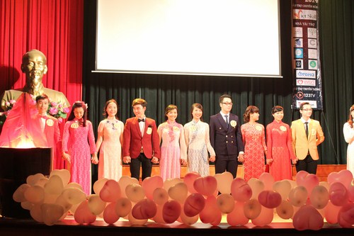 Top 10 th&iacute; sinh lọt v&agrave;o v&ograve;ng chung kết cuộc thi MC Sparkling 2014.