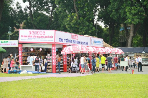 Ngày Hội sách thu hút hơn 100 gian hàng của 45 nhà xuất bản