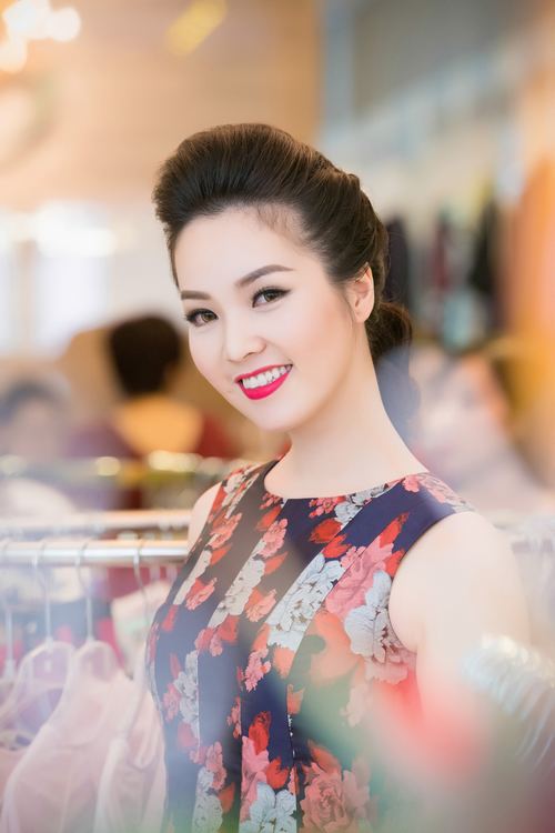 Có lẽ Ông xã của Vân biết ghen thì phải ghen cả ngày