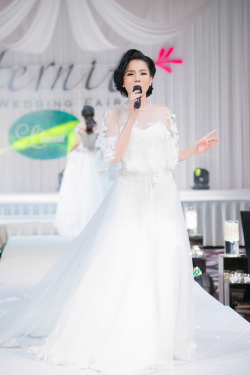 Ca sỹ Lệ Quyên