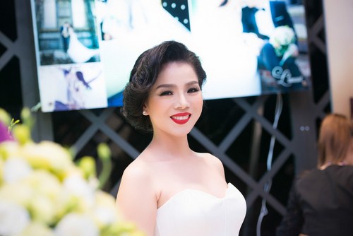 Ca sỹ Lệ Quyên