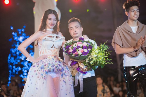 Cô là hình ảnh mà Huy Trần gửi đến buổi biểu diễn
