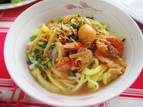 M&igrave; Quảng được xem l&agrave; m&oacute;n ăn b&igrave;nh dị, d&acirc;n gi&atilde; nhất của đất Quảng 