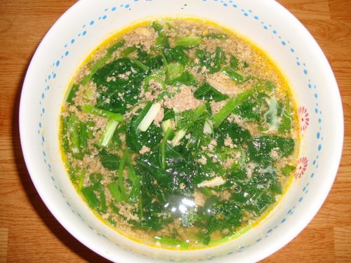 Cua c&oacute; nhiều c&aacute;ch chế biến  như nấu chua, nấu ri&ecirc;u hoặc nấu với rau đay, mồng tơi.