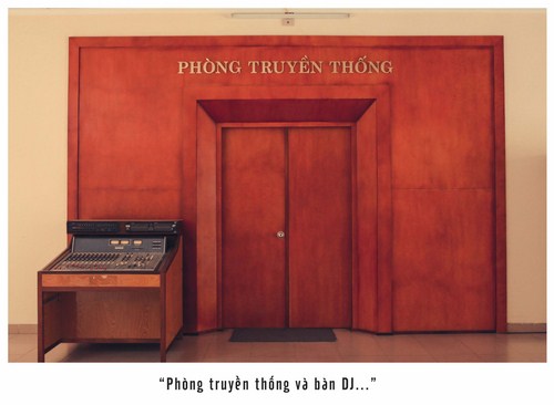 Ph&ograve;ng truyền thống nằm ở một g&oacute;c của trung t&acirc;m th&ocirc;ng tin, thư viện,