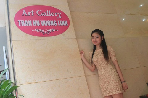 C&ocirc; g&aacute;i trẻ Trần Nữ Vương Linh đ&atilde; từng tổ chức nhiều triển l&atilde;m nghệ thuật nhằm mục đ&iacute;ch từ thiện. Ảnh NVCC