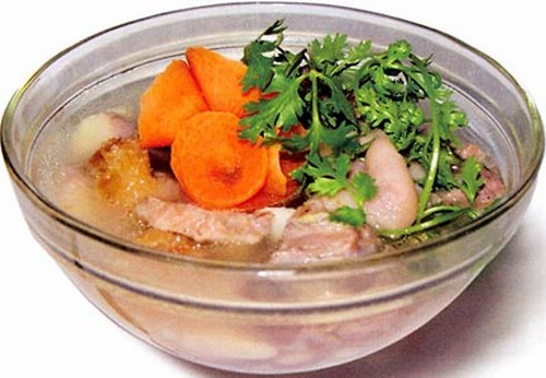 Củ ấu c&ograve;n được kết hợp với c&aacute;c nguy&ecirc;n liệu kh&aacute;c để l&agrave;m th&agrave;nh m&oacute;n ăn mặn. Ảnh minh họa