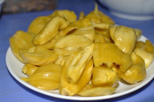 M&iacute;t l&agrave; loại tr&aacute;i c&acirc;y n&oacute;ng g&acirc;y mụn nhọt cho cơ thể