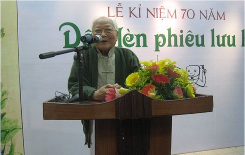 Nh&agrave; văn T&ocirc; Ho&agrave;i trong sự kiện kỷ niệm 70 năm t&aacute;c phẩm 