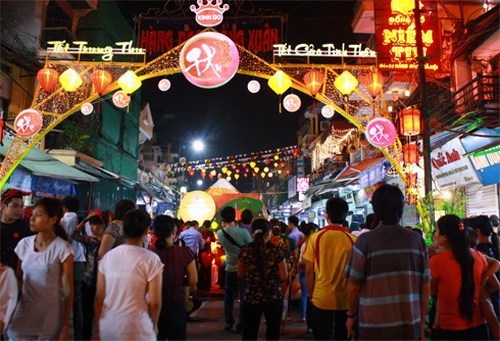 Phố cổ H&agrave; Nội dịp trung thu. Ảnh minh họa